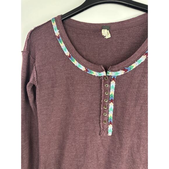 We The Free People Rainbow Trim Henley Thermal Top Small Boho Embroidered Wine - Picture 5 of 13